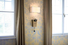 Carica l'immagine nel visualizzatore di Gallery, Orologio a cucu KOOKOO Birdhouse Oro Limited Edition