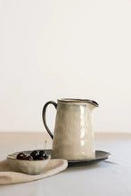 Carica l'immagine nel visualizzatore di Gallery, Brocca organic cream DUTCH ROSE