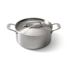Carica l'immagine nel visualizzatore di Gallery, Casseruola inox con coperchio Ø24 Industrial Design SKOTTSBERG