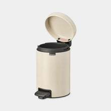Carica l'immagine nel visualizzatore di Gallery, Pattumiera a pedale NewIcon Brabantia 3 lt Soft Beige