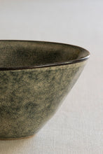 Carica l'immagine nel visualizzatore di Gallery, Bowl Ø14 organic green DUTCH ROSE