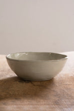 Carica l'immagine nel visualizzatore di Gallery, Bowl Ø23 organic cream DUTCH ROSE