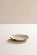 Carica l'immagine nel visualizzatore di Gallery, Piatto piano Ø26,5 organic cream DUTCH ROSE
