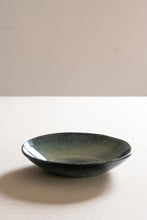 Carica l'immagine nel visualizzatore di Gallery, Piatto fondo Ø23.5 organic green DUTCH ROSE