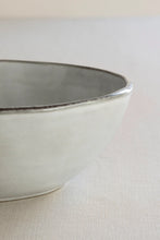 Carica l'immagine nel visualizzatore di Gallery, Bowl Ø23 organic light grey DUTCH ROSE