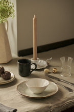 Carica l'immagine nel visualizzatore di Gallery, Piatto piano Ø21.5 organic cream DUTCH ROSE