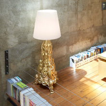 Carica l'immagine nel visualizzatore di Gallery, Lampada da terra Madame Of Love interno