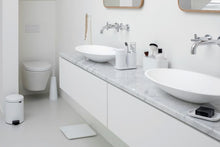 Carica l'immagine nel visualizzatore di Gallery, Set 3 accesori bagno ReNew Fresh White