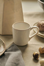Carica l'immagine nel visualizzatore di Gallery, Tazza organic white DUTCH ROSE
