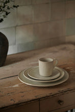 Carica l'immagine nel visualizzatore di Gallery, Tazza mini organic cream DUTCH ROSE