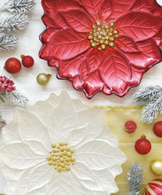 Carica l'immagine nel visualizzatore di Gallery, Piatto in vetro forma fiore bianco perla GLASS PLATE