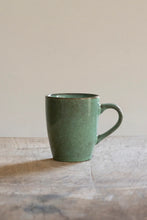 Carica l'immagine nel visualizzatore di Gallery, Tazza serenity green DUTCH ROSE