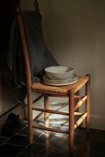 Carica l'immagine nel visualizzatore di Gallery, Bowl Ø23 organic light grey DUTCH ROSE