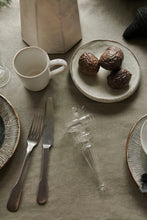 Carica l'immagine nel visualizzatore di Gallery, Piatto piano Ø26,5 organic cream DUTCH ROSE