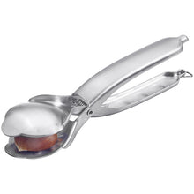 Carica l'immagine nel visualizzatore di Gallery, Tagliacastagne con lama dentata Westmark