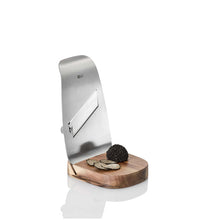 Carica l'immagine nel visualizzatore di Gallery, Tagliatartufi con base in legno AdHoc