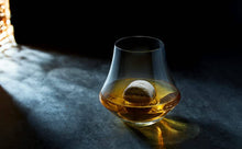 Carica l'immagine nel visualizzatore di Gallery, Set whisky Connoisseur's - Nosing Edition R.O.C.K.S.