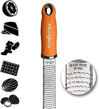 Carica l'immagine nel visualizzatore di Gallery, Grattugia Premium Cinnamon Orange Zester MICROPLANE