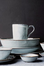 Carica l'immagine nel visualizzatore di Gallery, Bowl Ø23 organic blue DUTCH ROSE