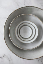 Carica l'immagine nel visualizzatore di Gallery, Bowl Ø33 organic light grey DUTCH ROSE
