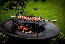 Carica l'immagine nel visualizzatore di Gallery, Spiedo acciaio forgiato a V Churrasco cm.50