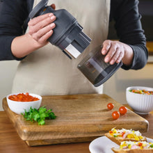 Carica l'immagine nel visualizzatore di Gallery, Tritatutto manuale Zich Zich 3 Food Chopper
