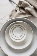 Carica l'immagine nel visualizzatore di Gallery, Bowl Ø23 organic white DUTCH ROSE