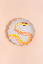 Carica l'immagine nel visualizzatore di Gallery, Portagioie tondo SNAKE Yvonne Ellen