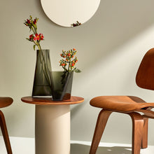 Carica l'immagine nel visualizzatore di Gallery, Vaso per fiori Nude Inca Fumo h20