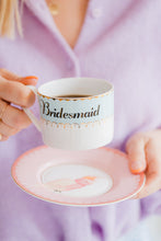Carica l'immagine nel visualizzatore di Gallery, Tazza da the con piattino Yvonne Ellen Bridesmaid