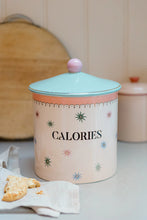 Carica l'immagine nel visualizzatore di Gallery, Barattolo portabiscotti Calories Yvonne Ellen