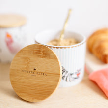 Carica l'immagine nel visualizzatore di Gallery, Barattolo contenitore in porcellana con tappo in bamboo Yvonne Ellen Tiger