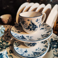 Carica l'immagine nel visualizzatore di Gallery, Tazzina espresso con piattino blue collezione Wonderwall