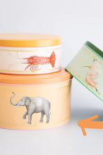 Carica l'immagine nel visualizzatore di Gallery, Scatola metallo tonda elephant big per torta Yvonne Ellen
