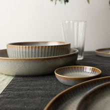 Carica l'immagine nel visualizzatore di Gallery, Piatto Ø9 Sapphire grey DUTCH ROSE