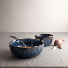 Carica l'immagine nel visualizzatore di Gallery, Bowl Ø17 Sapphire Blue DUTCH ROSE