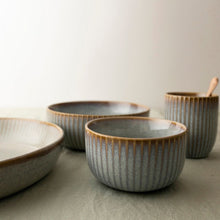 Carica l'immagine nel visualizzatore di Gallery, Bowl Ø11 Sapphire Grey DUTCH ROSE