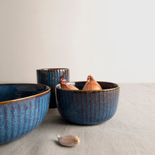 Carica l'immagine nel visualizzatore di Gallery, Bowl Ø17 Sapphire Blue DUTCH ROSE
