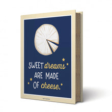 Carica l'immagine nel visualizzatore di Gallery, Set regalo con tagliere tondo e 2 coltelli da formaggi Gift Novels