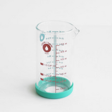 Carica l'immagine nel visualizzatore di Gallery, Caraffa graduata 200ml in vetro Pebbly