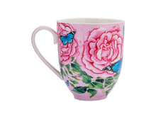 Carica l'immagine nel visualizzatore di Gallery, Tazza mug 400ml con sottobicchiere "Cabbage Roses" by Gabby Malpas