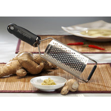 Carica l'immagine nel visualizzatore di Gallery, Grattugia gourmet COARSE lama spessa MICROPLANE
