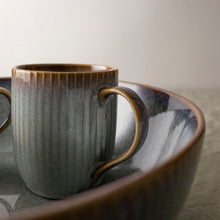 Carica l'immagine nel visualizzatore di Gallery, Tazza mug Sapphire grey DUTCH ROSE
