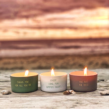 Carica l'immagine nel visualizzatore di Gallery, Candela di soia outdoor alla citronella-Enjoy long,fun summer nights- MY FLAME