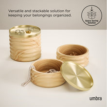 Carica l'immagine nel visualizzatore di Gallery, Portagioie in legno Tesora Wood ottone Umbra