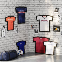 Carica l'immagine nel visualizzatore di Gallery, Cornice da parete per maglietta T-Frame Small Umbra