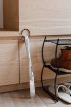 Carica l'immagine nel visualizzatore di Gallery, Calzascarpe in alluminio cromato Slip