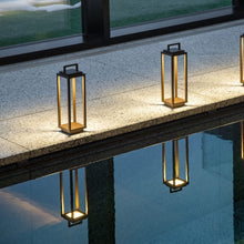 Carica l'immagine nel visualizzatore di Gallery, Lampada led portatile ricaricabile AB+ Resort Corten