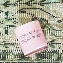 Carica l'immagine nel visualizzatore di Gallery, Candela di soia Sisters At Heart MyFlame 8*8