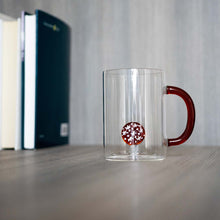 Carica l'immagine nel visualizzatore di Gallery, Tazza in vetro borosilicato Biscotto